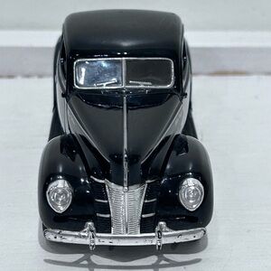 Ford Deluxe Black‎ Diecast Vintage Model Car SS 5740 1/34 Ford 5-Window Coupe